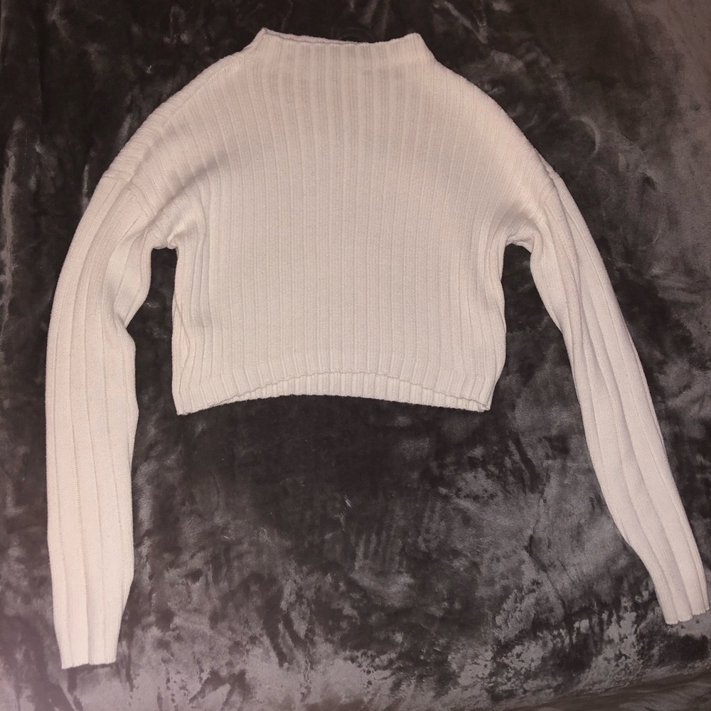 Cream Cropped Sweater